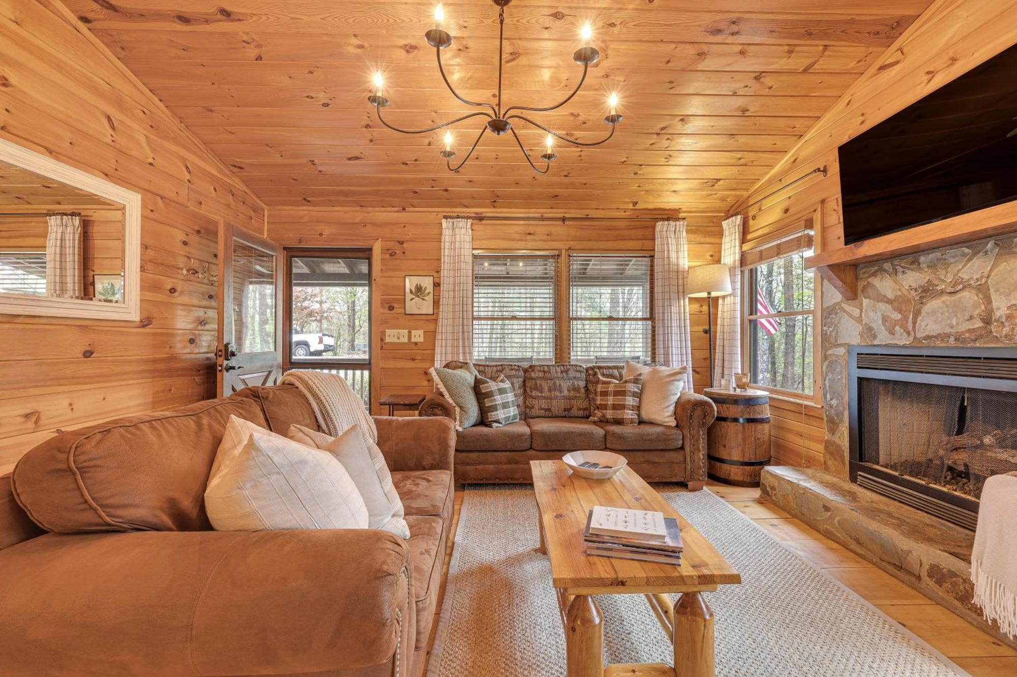 Cozy Cabin In Private Location With Hot Tub And Grill! Блу Ридж Екстериор снимка