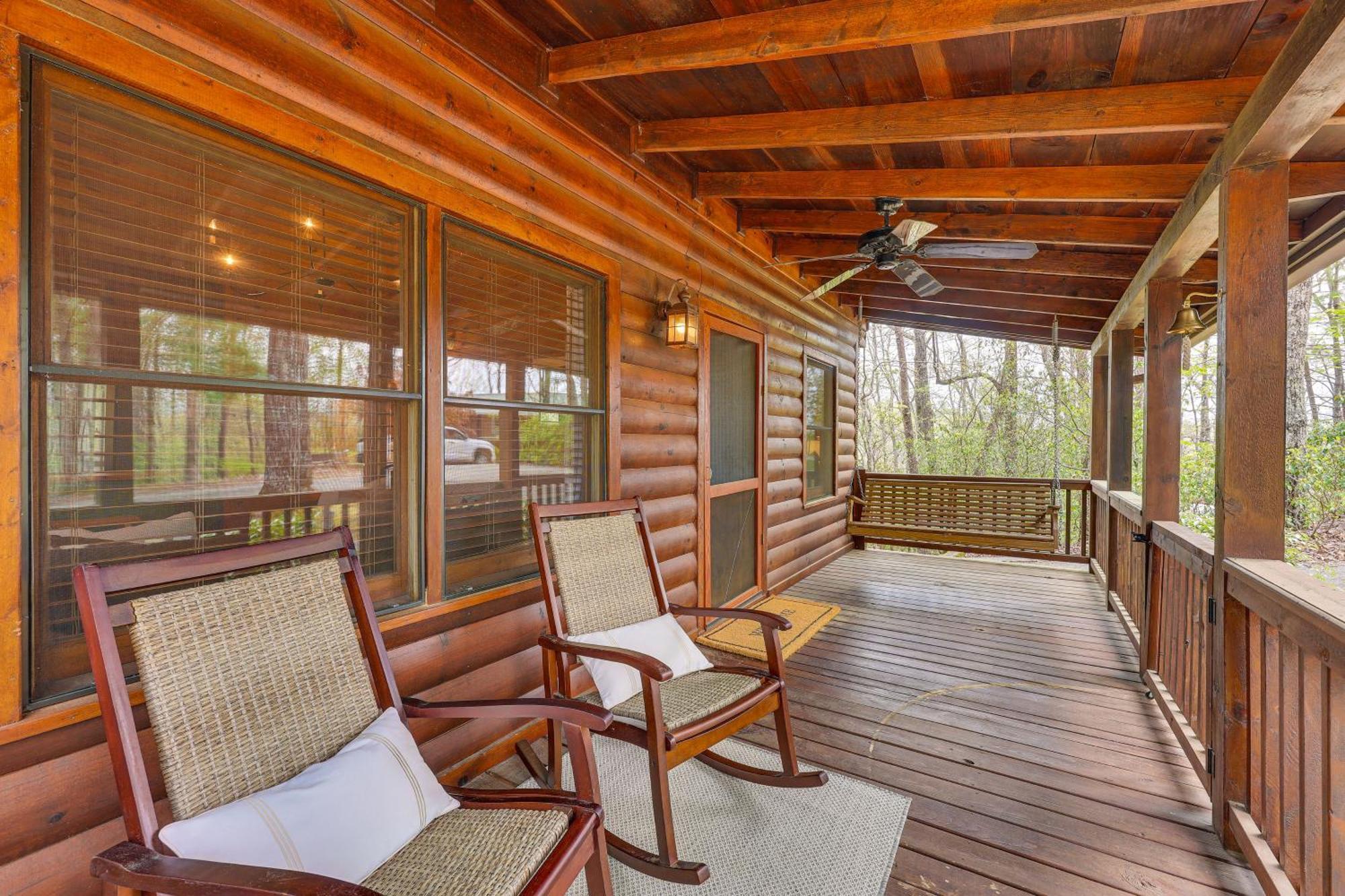 Cozy Cabin In Private Location With Hot Tub And Grill! Блу Ридж Екстериор снимка